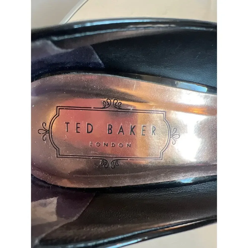 TED BAKER PATENT LEATHER UPPER LEATHER LINING POINTED TOE HEELS BLACK SIZE 40.5